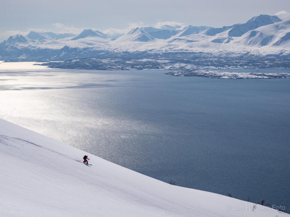 Lyngenfjord,Odins Hus Lejlighed Olderdalen Eksteriør billede